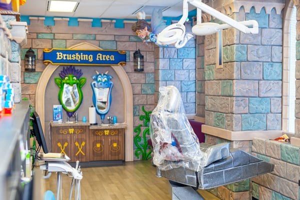 pediatric-dental-office-interior-design18